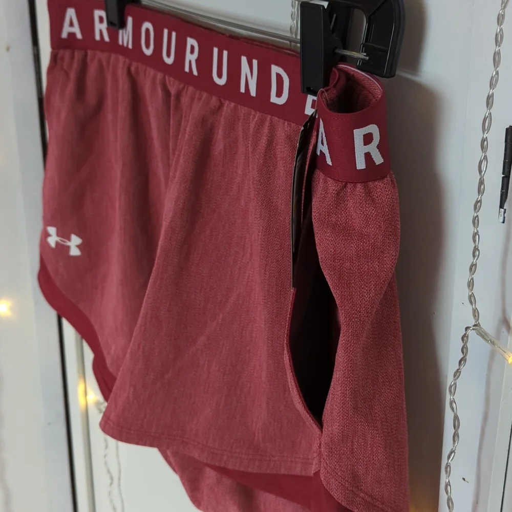 🌟 NWT Under Armour Women's M Loose Running Shorts - Perfect for Fitness Lovers! - Picture 3 of 6